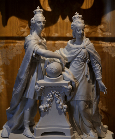 Louis XIV et Marie Antoinette. Simon Louis Boizot