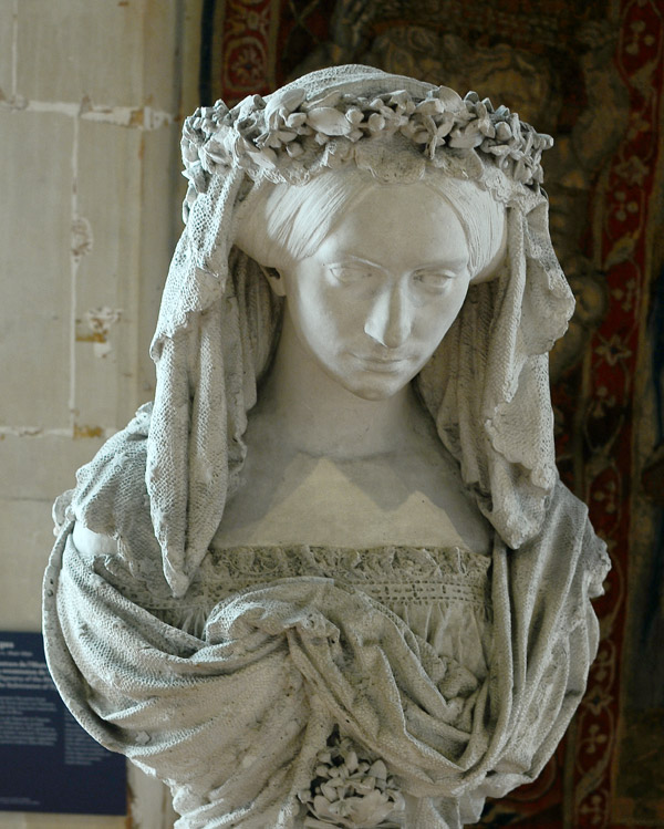 Femme coiffée à l'antique. Alfred Jean Baptiste Halou.