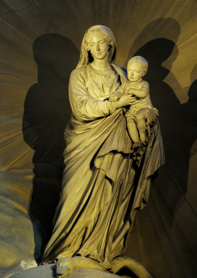 Vierge et l'Enfant. Jean Baptiste Pigalle.