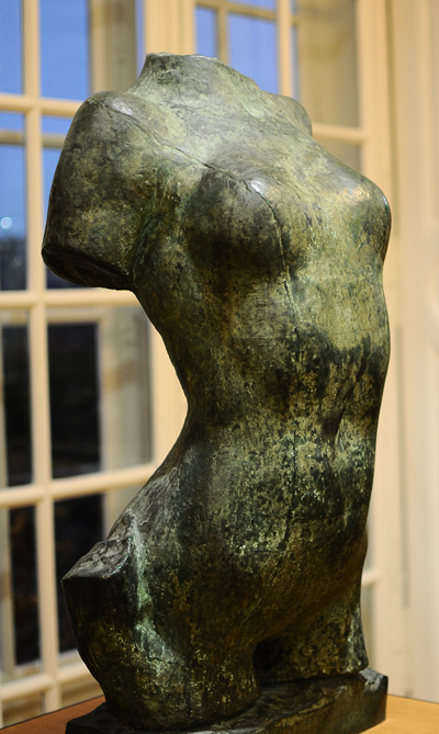 Torse de jeune fille. Auguste Rodin.