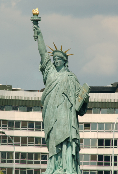 Liberté éclairant le monde. Auguste Bartholdi.