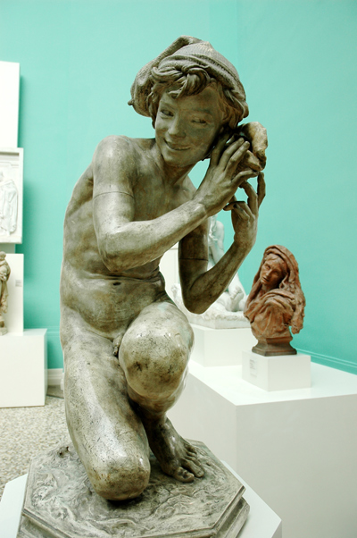 Le pêcheur à la coquille. Jean Baptiste Carpeaux.