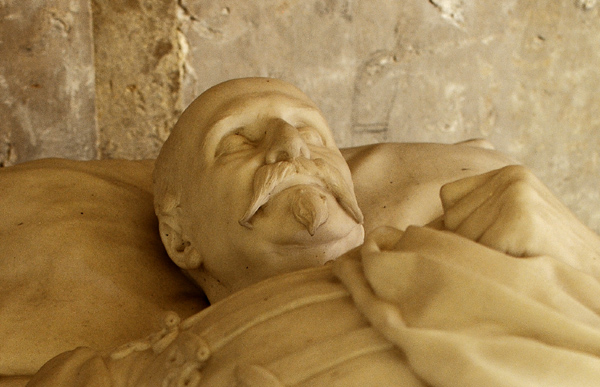 Gisant du duc d'Aumale. Paul Dubois.