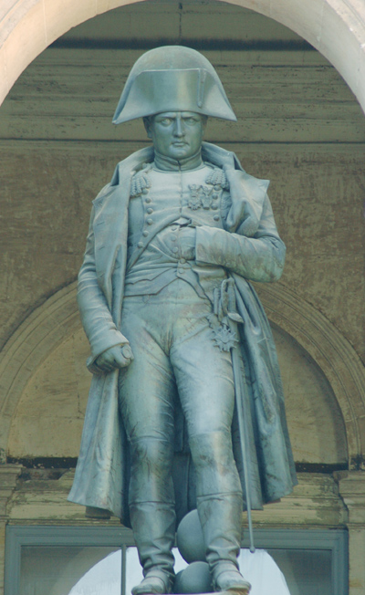 Napoléon 1er vêtu de la redingotte. Charles Seurre.